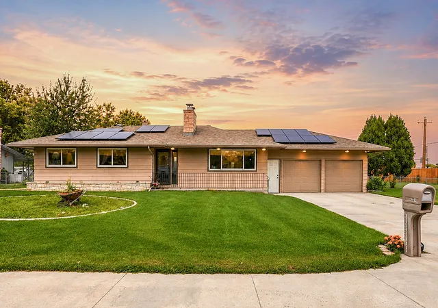 Photo 1 of Single family home for sale at 4000 N Montana Ave, Helena, MT 59602 | MLS# 30070586 | Listing updated on 2026-09-03
