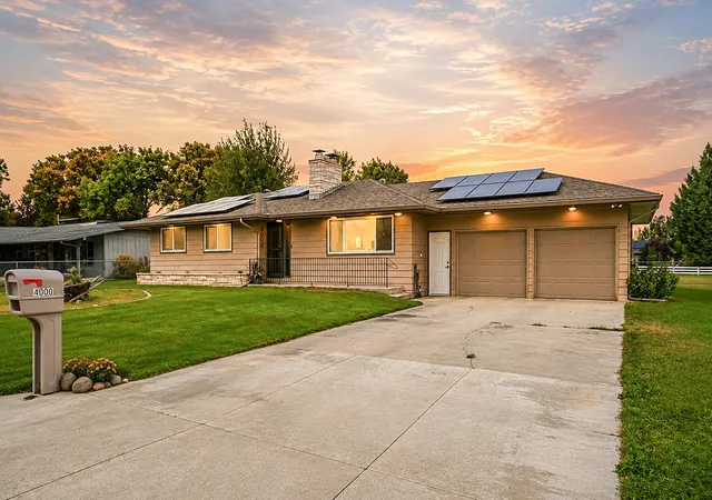 Photo 2 of Single family home for sale at 4000 N Montana Ave, Helena, MT 59602 | MLS# 30070586 | Listing updated on 2026-09-03