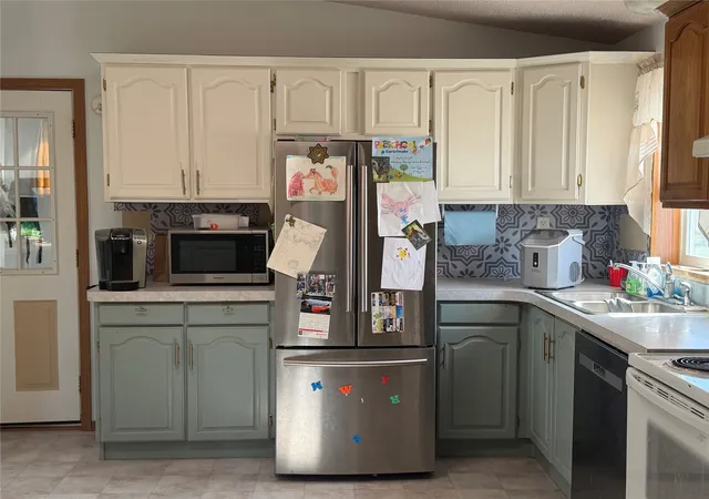 Photo 2 of Manufactured home for sale at 11 Wall St, White Sulphur Springs, MT 59645 | MLS# 30070861 | Listing updated on 2026-09-22