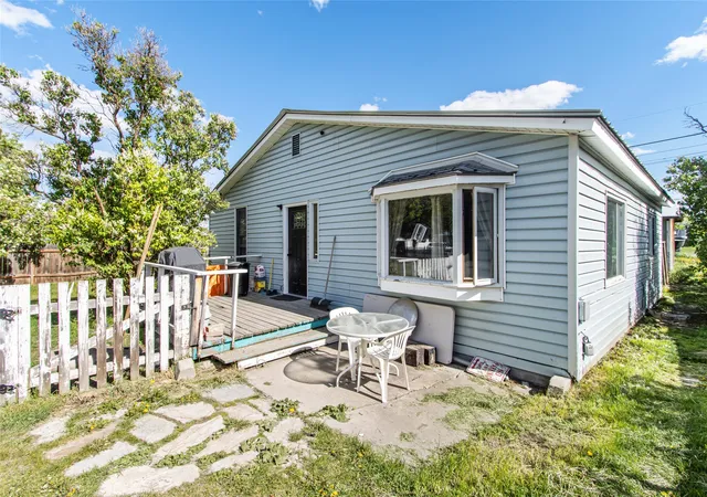 Photo 2 of Single family home for sale at 1108 6th Street W, Kalispell, MT 59901 | MLS# 30065950 | Listing updated on 2026-09-28