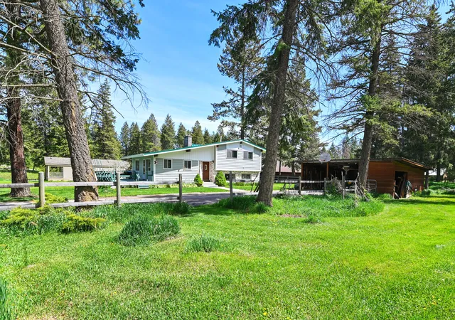 Photo 3 of Multi family home for sale at 1785 Hodgson Rd, Whitefish, MT 59937 | MLS# 30071018 | Listing updated on 2026-09-10