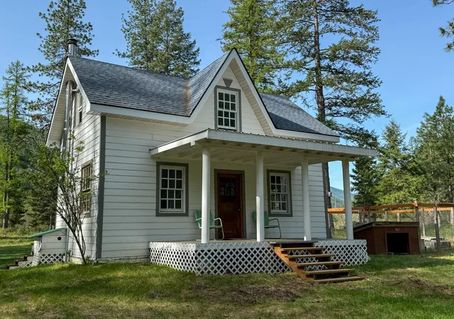 Photo 2 of Single family home for sale at 168 Hope Valley Rd, Trout Creek, MT 59874 | MLS# 30070392 | Listing updated on 2026-09-02