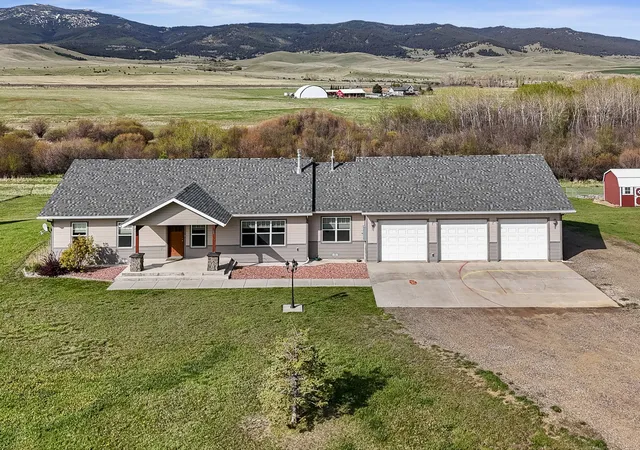 Photo 3 of Single family home for sale at 5944 Us Hwy 287, East Helena, MT 59635 | MLS# 30070809 | Listing updated on 2026-09-02