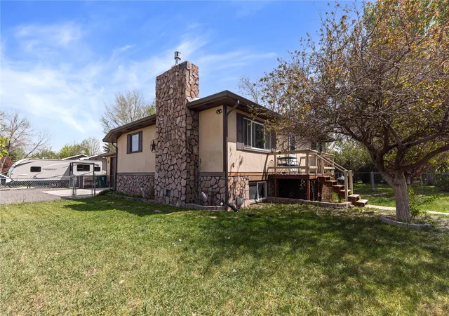 Photo 3 of Single family home for sale at 1339 Buffalo Rd, Helena, MT 59602 | MLS# 30068688 | Listing updated on 2026-09-07
