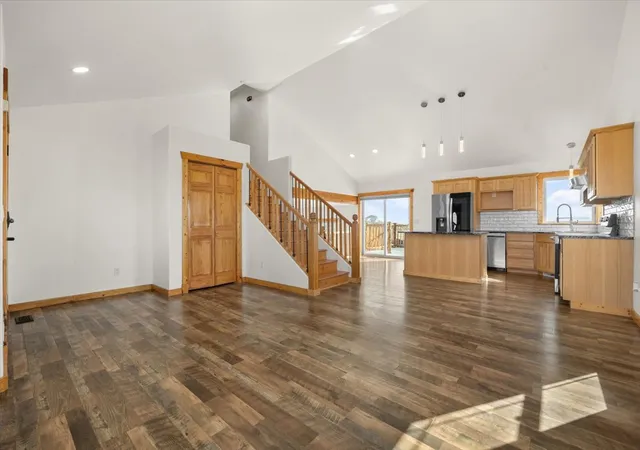 Photo 3 of Single family home for sale at 1960 Coyote Ridge Rd N, Laurel, MT 59044 | MLS# 30071130 | Listing updated on 2026-09-10