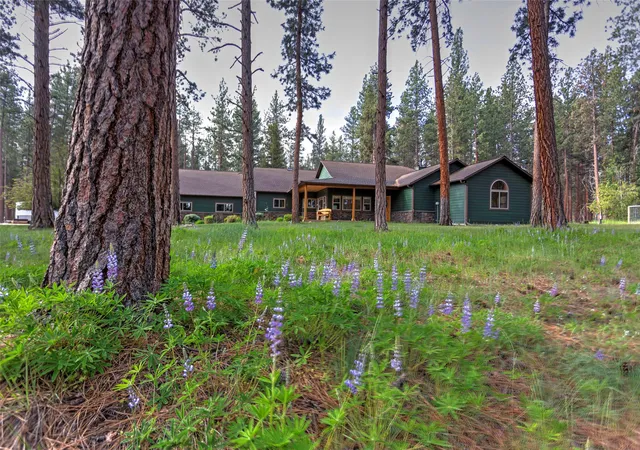Photo 2 of Single family home for sale at 123 Mountain Goat Rd, Hamilton, MT 59840 | MLS# 30071218 | Listing updated on 2026-09-14