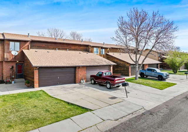 Photo 3 of Townhouse for sale at 4409 8th Avenue N, Great Falls, MT 59405 | MLS# 30071236 | Listing updated on 2026-09-06