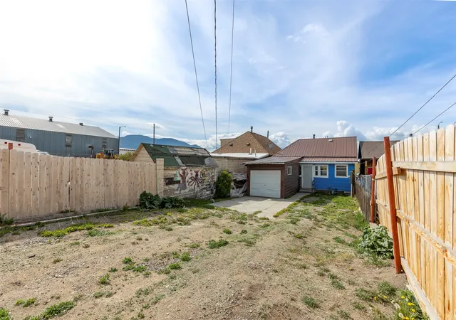 Photo 4 of Single family home for sale at 1327 Farrell St, Butte, MT 59701 | MLS# 30071402 | Listing updated on 2026-09-01