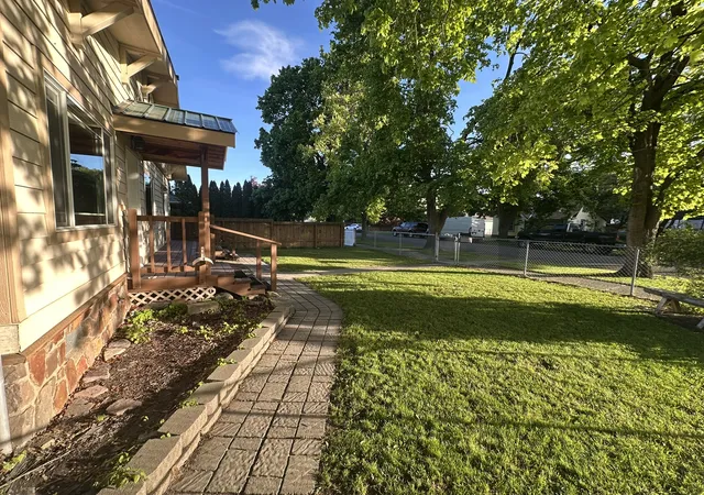 Photo 3 of House for sale at 905 6th Avenue E, Kalispell, MT 59901 | MLS# 30071499 | Listing updated on 2026-09-10