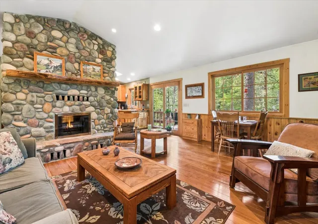 Photo 1 of Single family home for sale at 855 Hunter Ln, Columbia Falls, MT 59912 | MLS# 30071589 | Listing updated on 2026-09-04