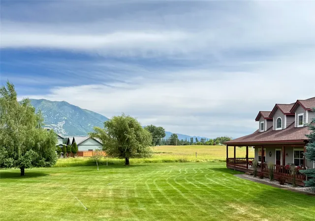 Photo 4 of Single family home for sale at 532 Pemble Dr, Columbia Falls, MT 59912 | MLS# 30071398 | Listing updated on 2026-09-20