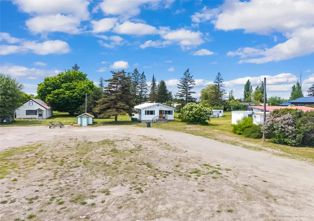 Photo 4 of Land for sale at 2108 1/2 & 2110 US Hwy 2 E, Kalispell, MT 59901 | MLS# 30071461 | Listing updated on 2026-09-17