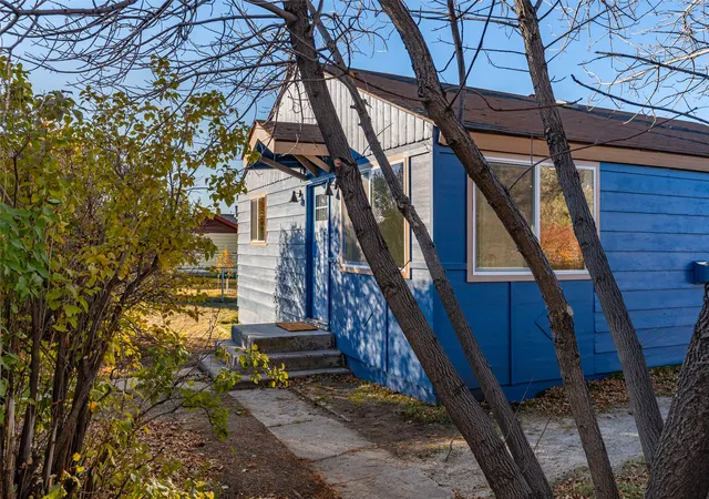 Photo 2 of Single family home for sale at 2945 Amherst Ave, Butte, MT 59701 | MLS# 30071932 | Listing updated on 2026-09-14