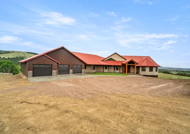 Photo 1 of Mansion for sale at 6860 Raven Rd, Helena, MT 59602 | MLS# 30071355 | Listing updated on 2026-09-17