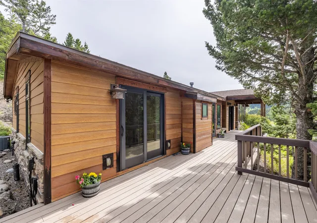 Photo 3 of Manufactured home for sale at 3005 Woodchuck Rd, Bozeman, MT 59715 | MLS# 30072327 | Listing updated on 2026-09-18
