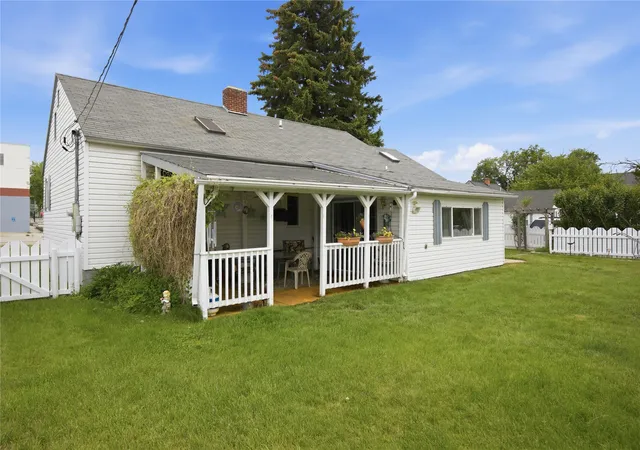 Photo 3 of Single family home for sale at 223 S 6th Street, Hamilton, MT 59840 | MLS# 30072142 | Listing updated on 2026-09-22