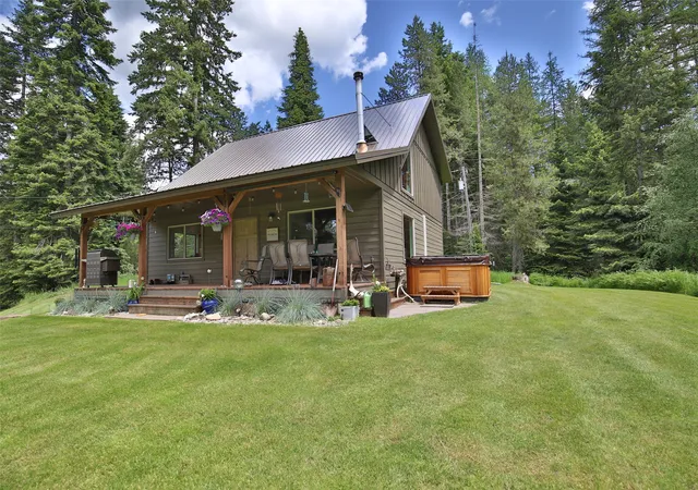 Photo 1 of Single family home for sale at 2 Starvation Ln, Thompson Falls, MT 59873 | MLS# 30072118 | Listing updated on 2026-08-31