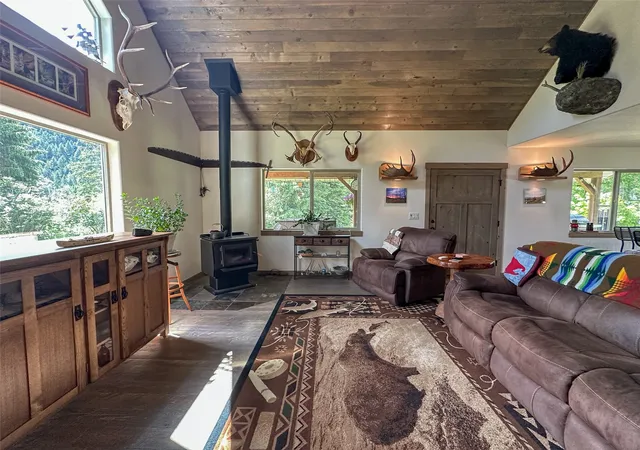 Photo 5 of Single family home for sale at 2 Starvation Ln, Thompson Falls, MT 59873 | MLS# 30072118 | Listing updated on 2026-08-31