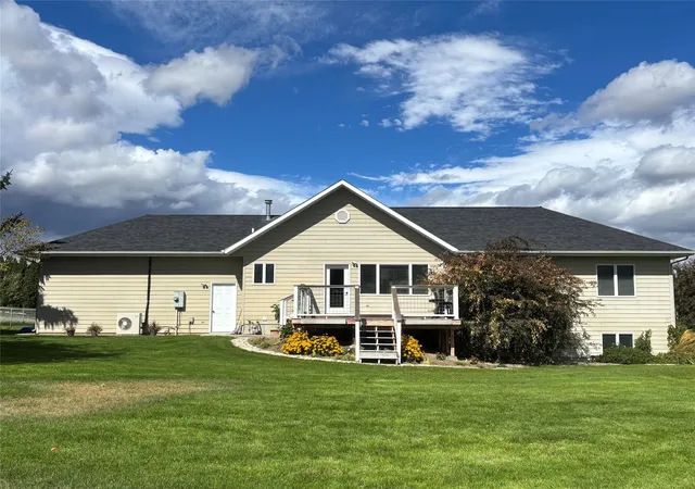 Photo 1 of Single family home for sale at 215 Katy Ct, Helena, MT 59602 | MLS# 30072557 | Listing updated on 2026-09-08