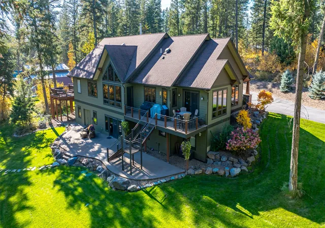 Photo 2 of Single family home for sale at 10 Wood Ridge Dr, Columbia Falls, MT 59912 | MLS# 30072587 | Listing updated on 2026-09-19