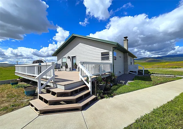Photo 3 of Single family home for sale at 33 Garcon Gulch Rd, Hot Springs, MT 59845 | MLS# 30072440 | Listing updated on 2026-09-24