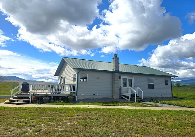 Photo 4 of Single family home for sale at 33 Garcon Gulch Rd, Hot Springs, MT 59845 | MLS# 30072440 | Listing updated on 2026-09-24