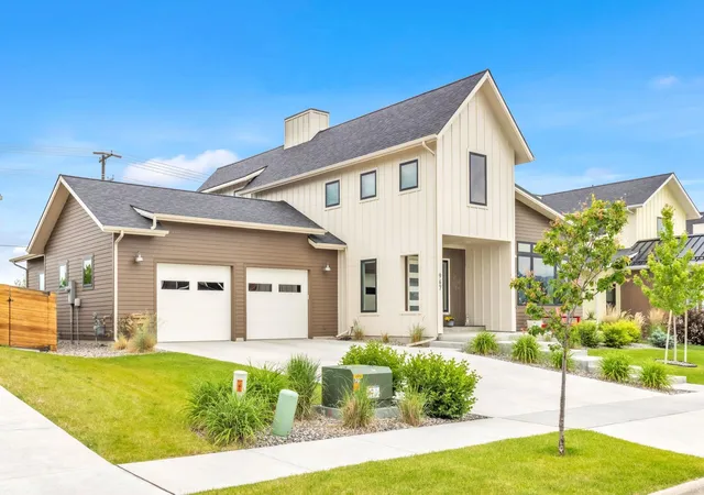 Photo 2 of Single family home for sale at 967 Auger Ln, Bozeman, MT 59718 | MLS# 30072715 | Listing updated on 2026-08-30