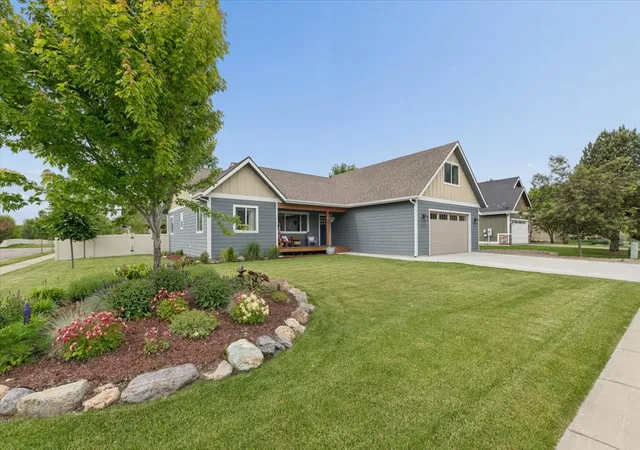 Photo 1 of Single family home for sale at 182 Taelor Rd, Kalispell, MT 59901 | MLS# 30072776 | Listing updated on 2026-09-22