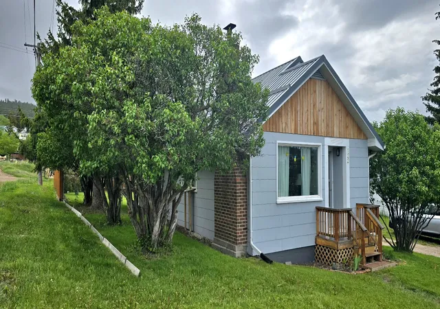 Photo 2 of Single family home for sale at 122 N Holland St, Philipsburg, MT 59858 | MLS# 30072801 | Listing updated on 2026-09-14
