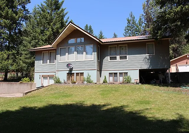 Photo 1 of Single family home for sale at 250 Sunnyside Dr, Libby, MT 59923 | MLS# 30072877 | Listing updated on 2026-09-09