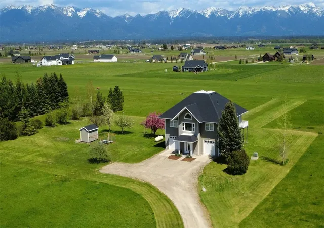 Photo 1 of Single family home for sale at 33 Staggerwing Landing, Kalispell, MT 59901 | MLS# 30072927 | Listing updated on 2026-09-30