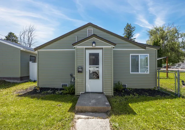 Photo 2 of Single family home for sale at 834 2nd Street W, Kalispell, MT 59901 | MLS# 30072731 | Listing updated on 2026-09-21