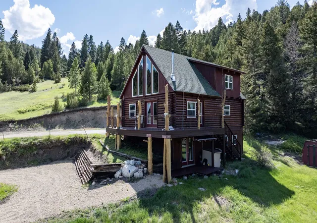 Photo 1 of Single family home for sale at 7210 Spring Crk Trl, Helena, MT 59602 | MLS# 30072458 | Listing updated on 2026-09-18