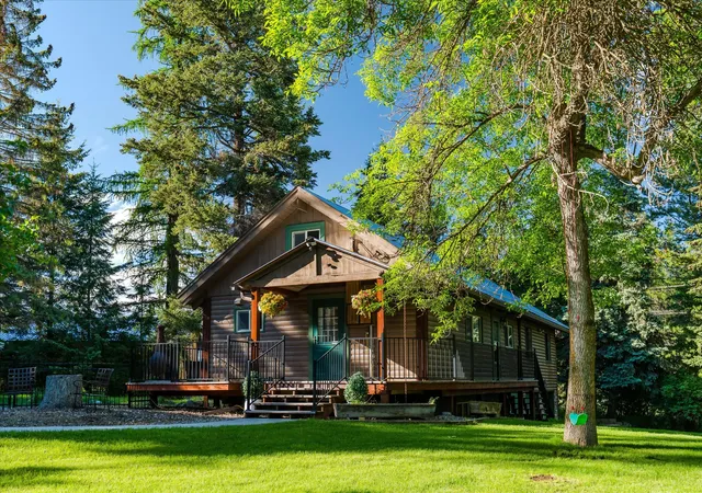 Photo 3 of Single family home for sale at 5070 Whitefish Stage Rd, Whitefish, MT 59937 | MLS# 30072931 | Listing updated on 2026-09-05