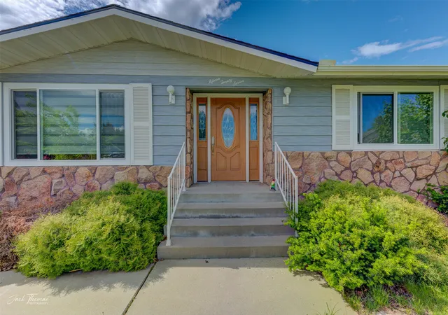Photo 2 of Single family home for sale at 1527 Mineral Rd, Helena, MT 59602 | MLS# 30072319 | Listing updated on 2026-09-02