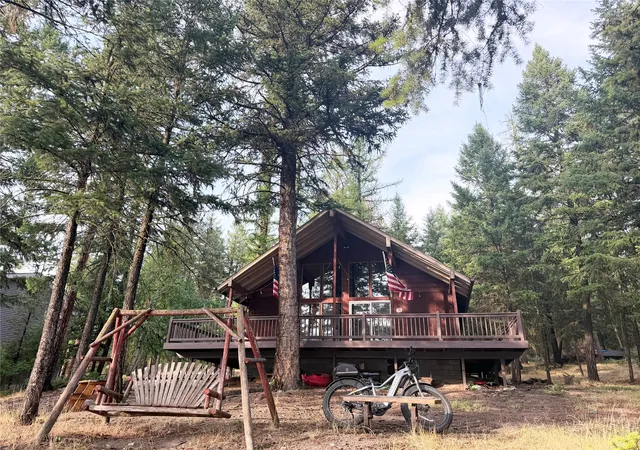 Photo 3 of Single family home for sale at 118 Locke Bay Dr E, Marion, MT 59925 | MLS# 30073034 | Listing updated on 2026-09-21