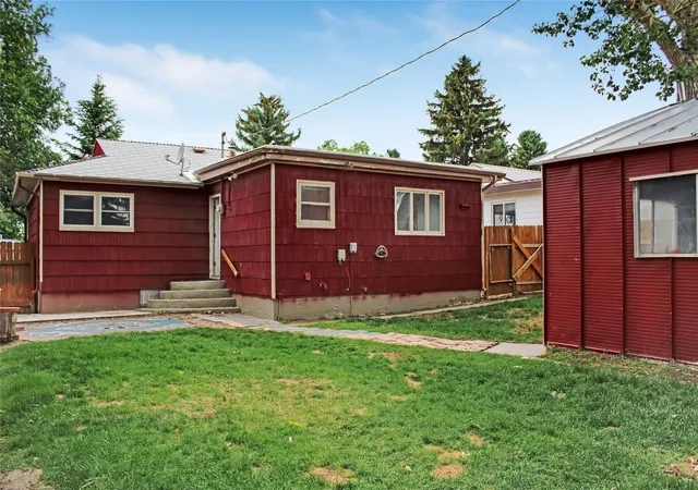 Photo 2 of Single family home for sale at 944 Marias Ave, Shelby, MT 59474 | MLS# 30073199 | Listing updated on 2026-09-22