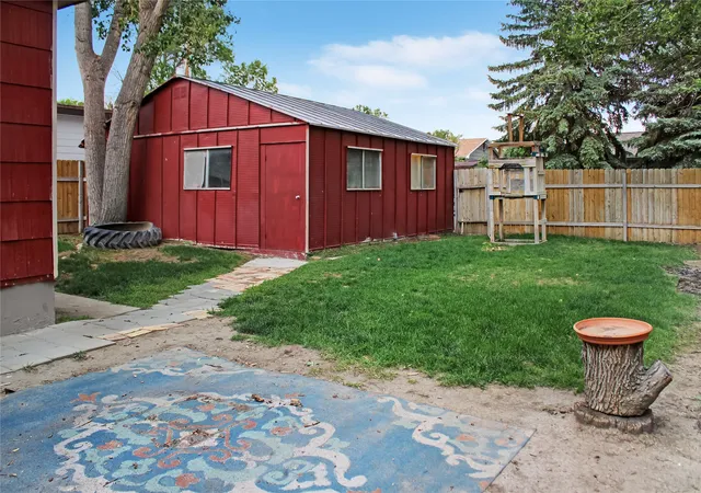 Photo 3 of Single family home for sale at 944 Marias Ave, Shelby, MT 59474 | MLS# 30073199 | Listing updated on 2026-09-22