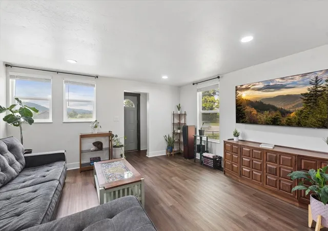 Photo 2 of Single family home for sale at 645 S Meridian Rd, Kalispell, MT 59901 | MLS# 30072467 | Listing updated on 2026-10-05