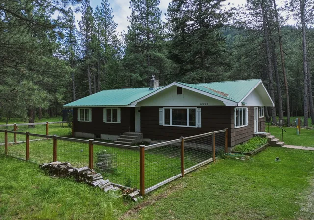 Photo 2 of Multi family home for sale at 18225 Violet Ln, Bonner, MT 59823 | MLS# 30073306 | Listing updated on 2026-09-23
