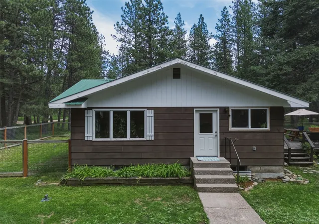 Photo 3 of Multi family home for sale at 18225 Violet Ln, Bonner, MT 59823 | MLS# 30073306 | Listing updated on 2026-09-23