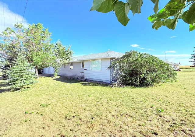 Photo 2 of Single family home for sale at 608 1st Street, Hingham, MT 59528 | MLS# 30073295 | Listing updated on 2026-09-11