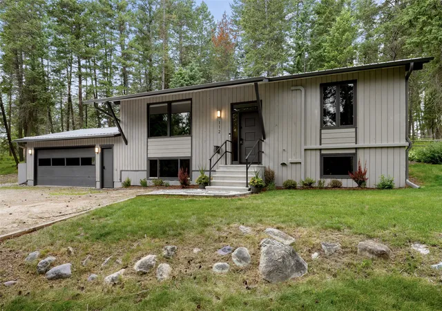 Photo 1 of Single family home for sale at 112 Mallard Loop, Whitefish, MT 59937 | MLS# 30073208 | Listing updated on 2026-10-04