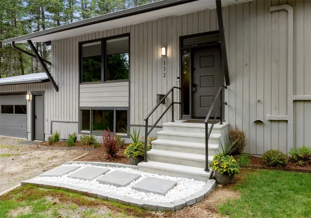 Photo 3 of Single family home for sale at 112 Mallard Loop, Whitefish, MT 59937 | MLS# 30073208 | Listing updated on 2026-10-04
