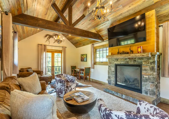 Photo 2 of Single family home for sale at 214 Rusty Spur Trl, Whitefish, MT 59937 | MLS# 30072604 | Listing updated on 2026-09-04