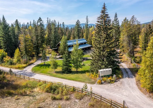 Photo 4 of Single family home for sale at 214 Rusty Spur Trl, Whitefish, MT 59937 | MLS# 30072604 | Listing updated on 2026-10-05