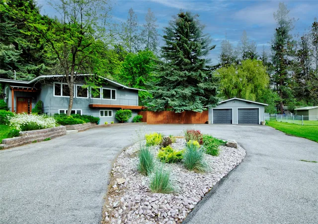 Photo 2 of Single family home for sale at 2100 Buttrey Ln, Missoula, MT 59802 | MLS# 30072942 | Listing updated on 2026-09-02