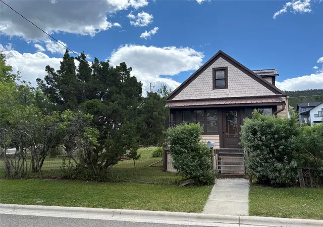Photo 1 of Single family home for sale at 631 Rhode Is St, Helena, MT 59601 | MLS# 30071913 | Listing updated on 2026-09-14