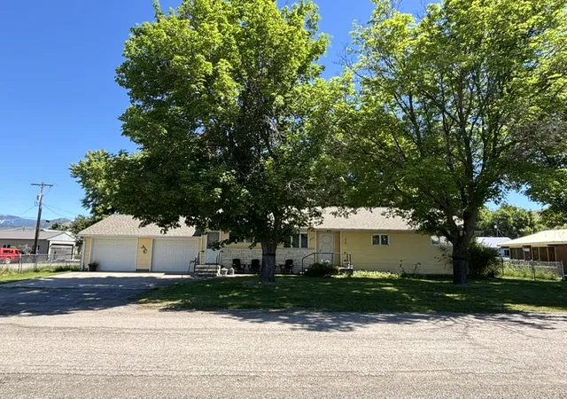 Photo 1 of Single family home for sale at 206 W Stanton St, Plains, MT 59859 | MLS# 30073319 | Listing updated on 2026-09-10