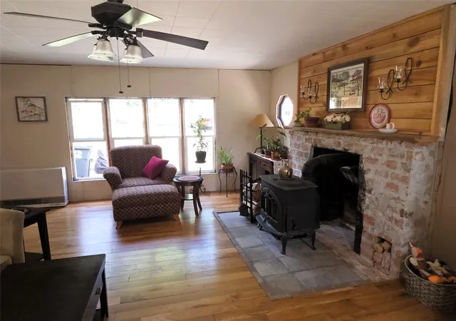 Photo 3 of Single family home for sale at 430 W River Rd, Hamilton, MT 59840 | MLS# 30073530 | Listing updated on 2026-09-20
